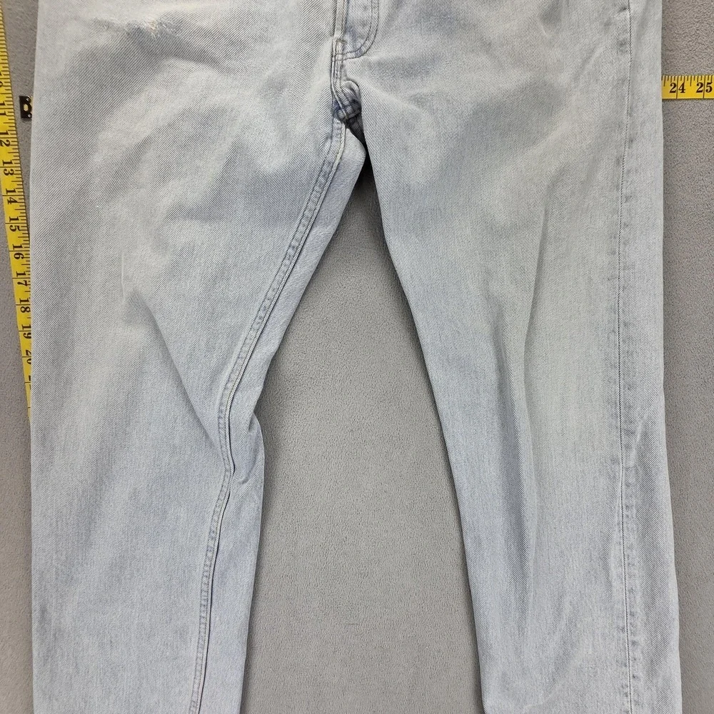 Vintage Levis 501 Jeans Mens Blue Light Wash Made In USA Button Fly Fits 32x32
